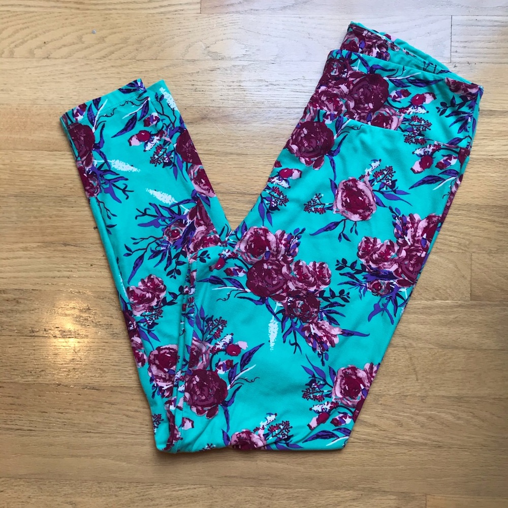 LuLaRoe Tall and Curvy Leggings TC